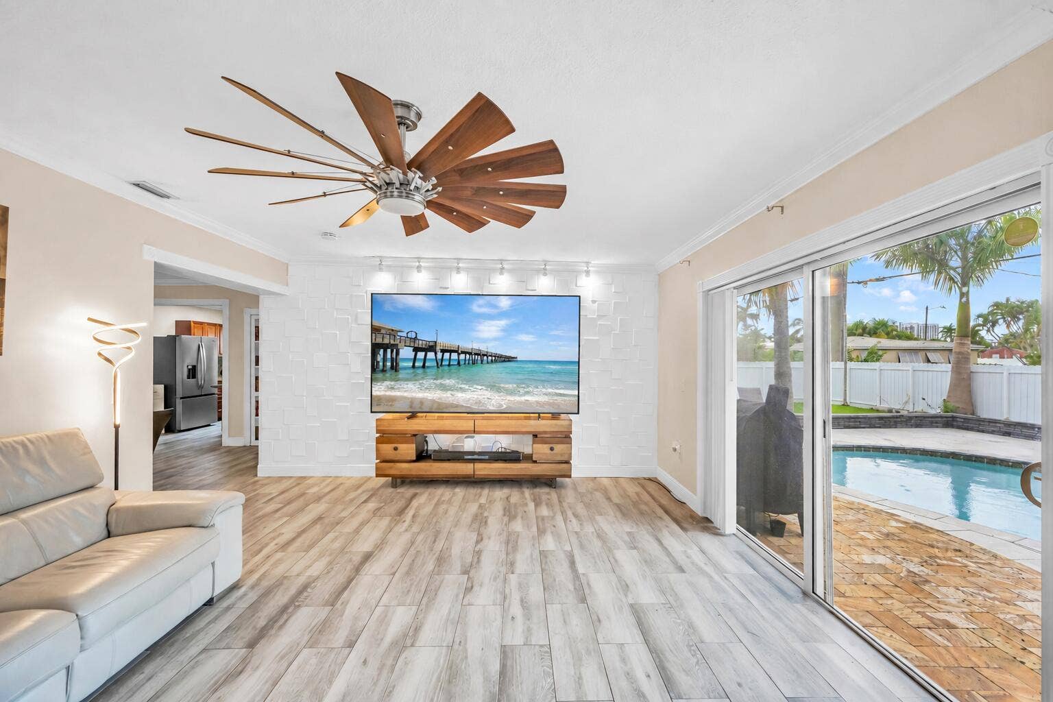 301 SE 3RD Terrace, Dania, Dania Beach, FL 33004 6