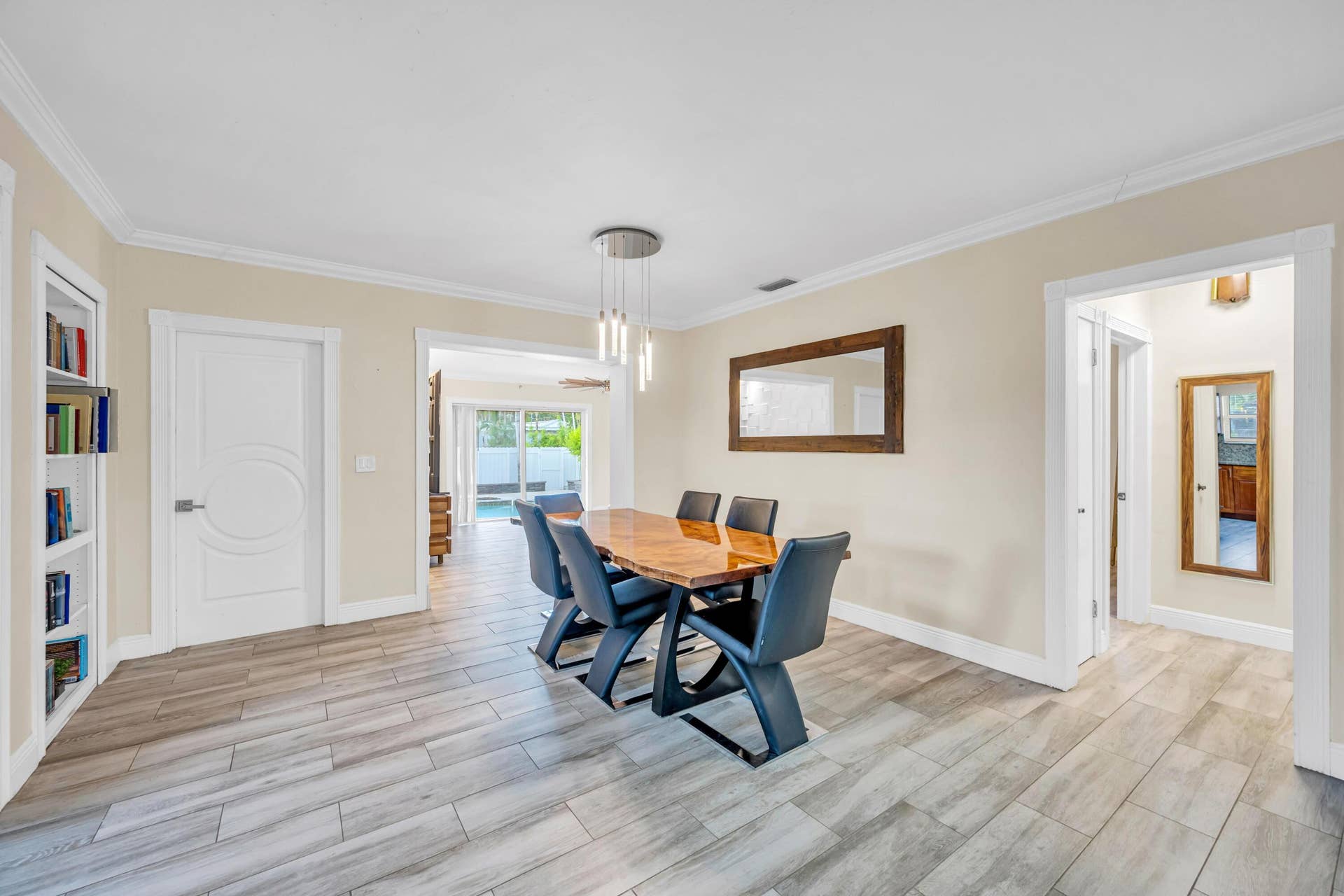 301 SE 3RD Terrace, Dania, Dania Beach, FL 33004 24