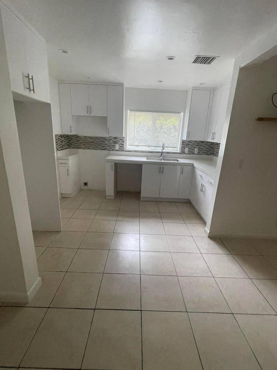 Property photo for 2410 GARFIELD Street, Hollywood, FL