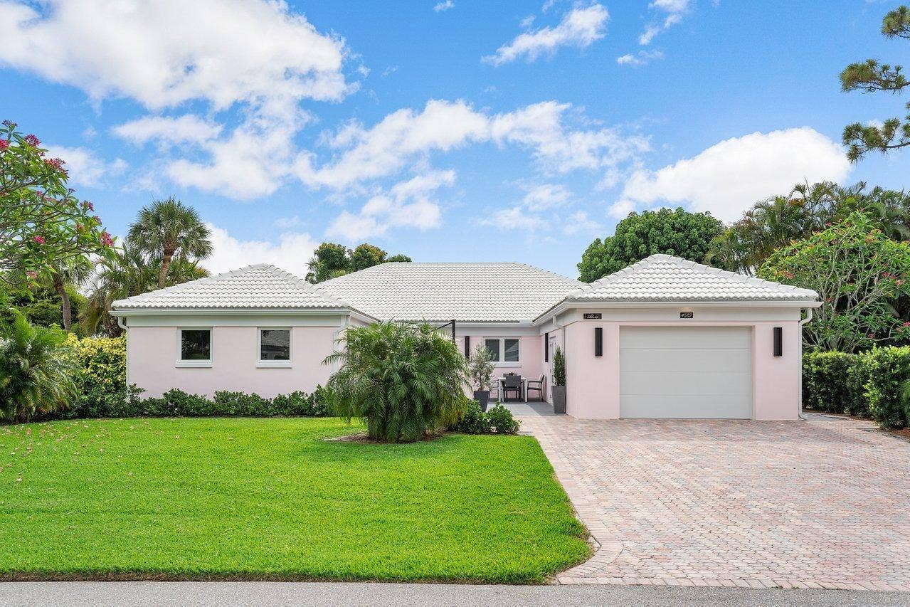 4582 Sanderling Circle W, Boynton Beach, FL 33436 Front of Home