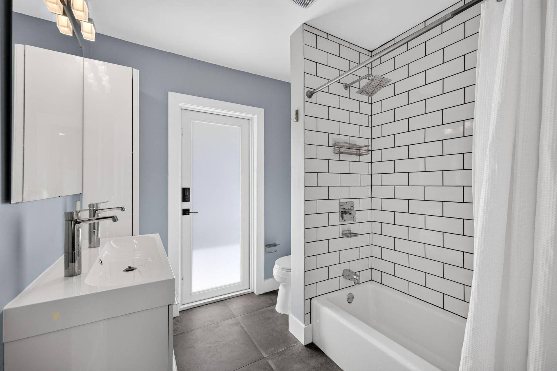 Guest Bath 1