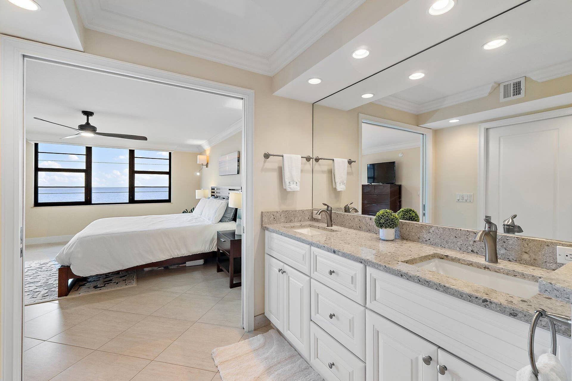 911 Ocean Drive, #506, Juno Beach, FL 33408 063-911OceanDr-506-JunoBeach-SMALL