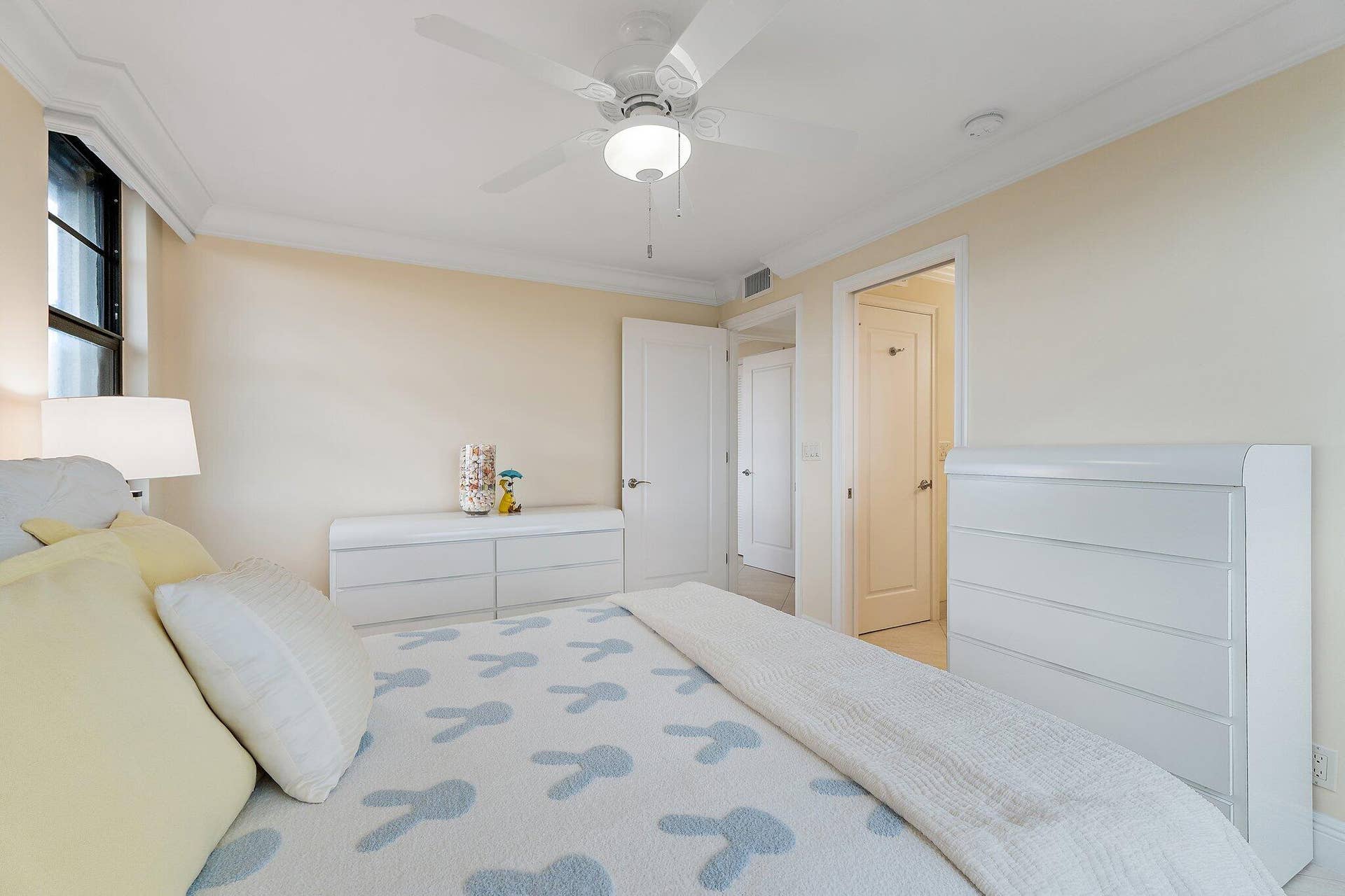 911 Ocean Drive, #506, Juno Beach, FL 33408 070-911OceanDr-506-JunoBeach-SMALL