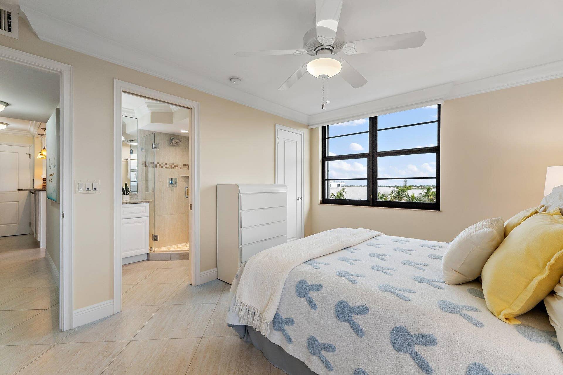 911 Ocean Drive, #506, Juno Beach, FL 33408 069-911OceanDr-506-JunoBeach-SMALL