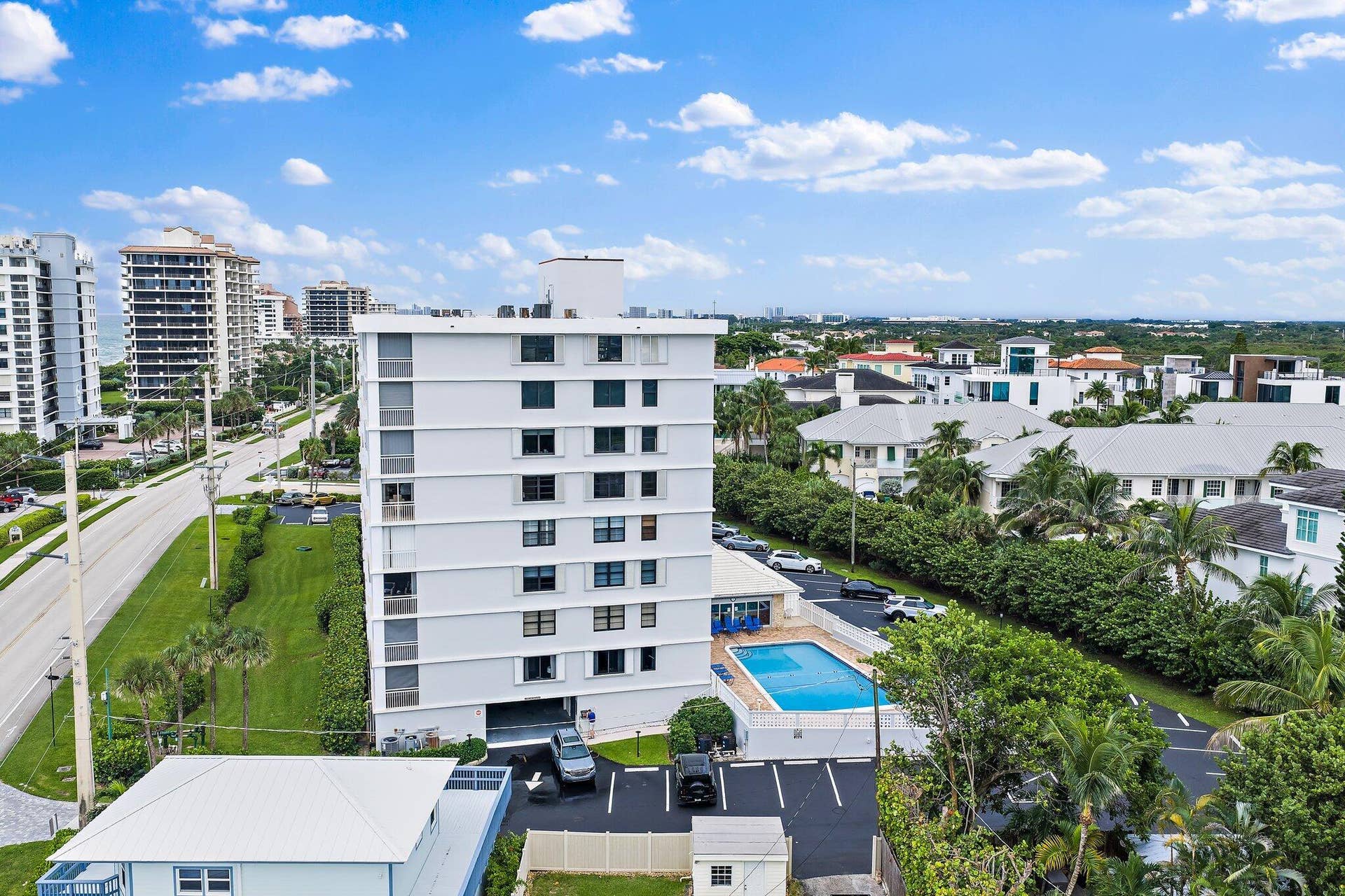 911 Ocean Drive, #506, Juno Beach, FL 33408 021-911OceanDr-506-JunoBeach-SMALL