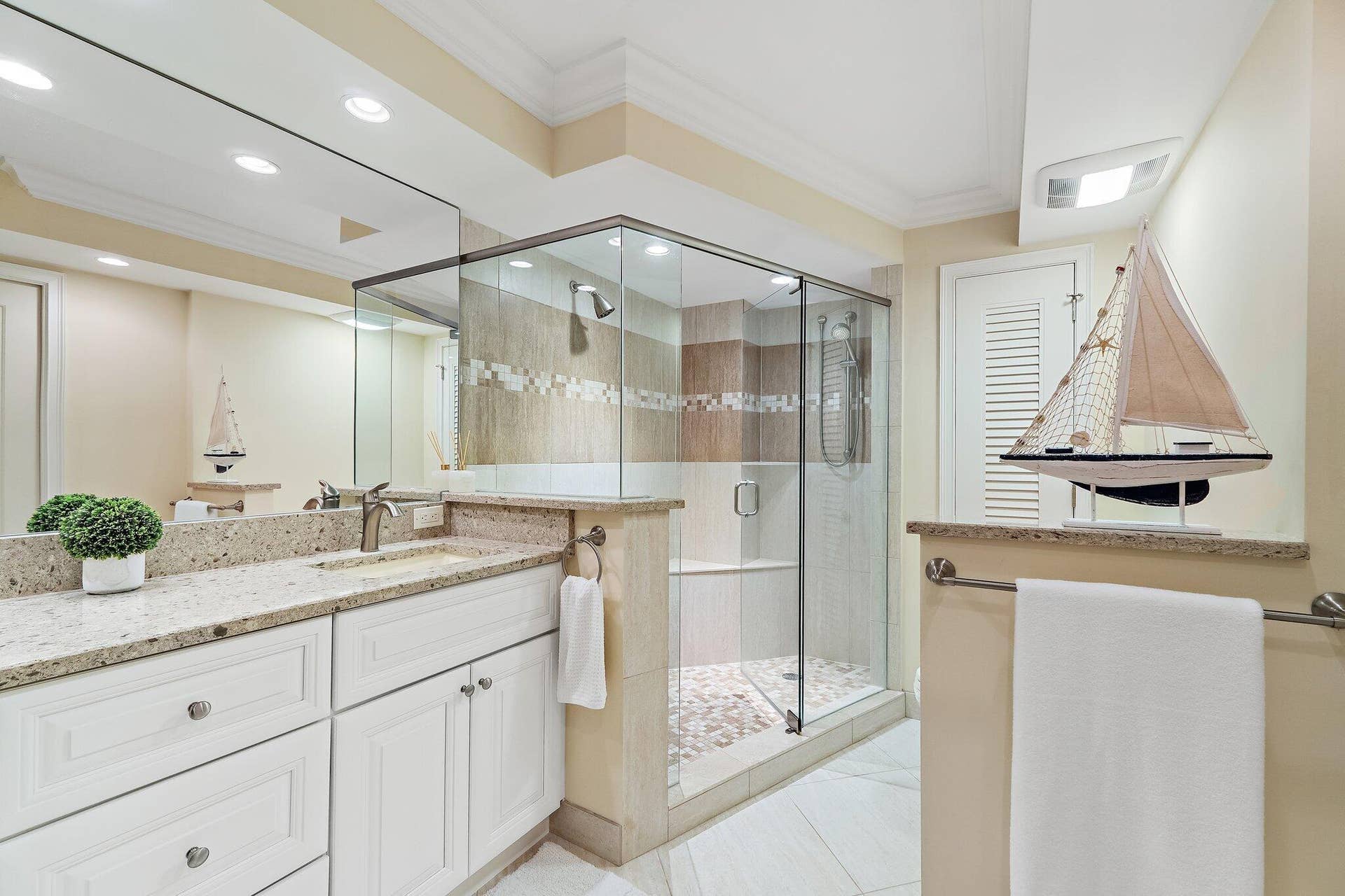 911 Ocean Drive, #506, Juno Beach, FL 33408 061-911OceanDr-506-JunoBeach-SMALL