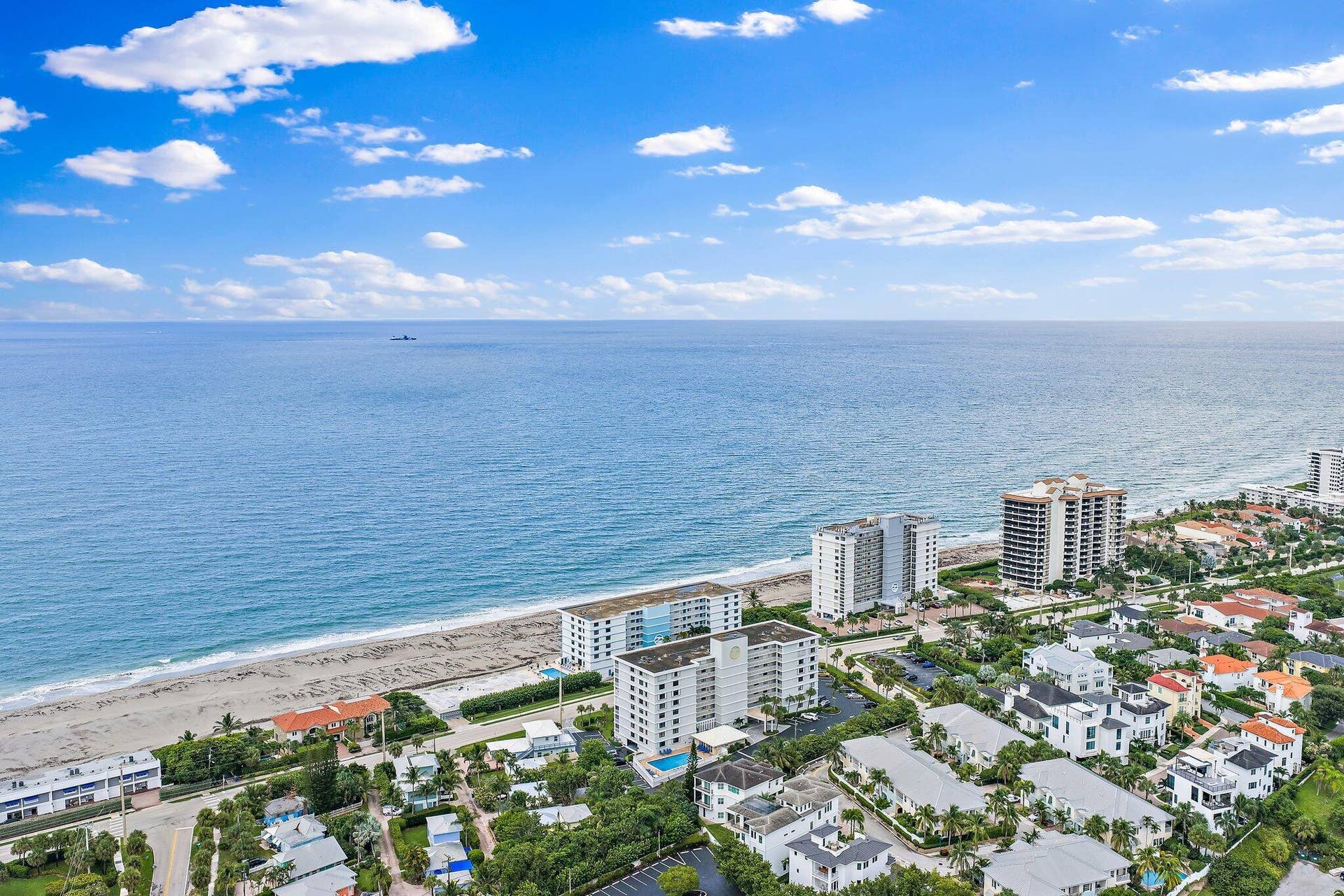 911 Ocean Drive, #506, Juno Beach, FL 33408 003-911OceanDr-506-JunoBeach-SMALL
