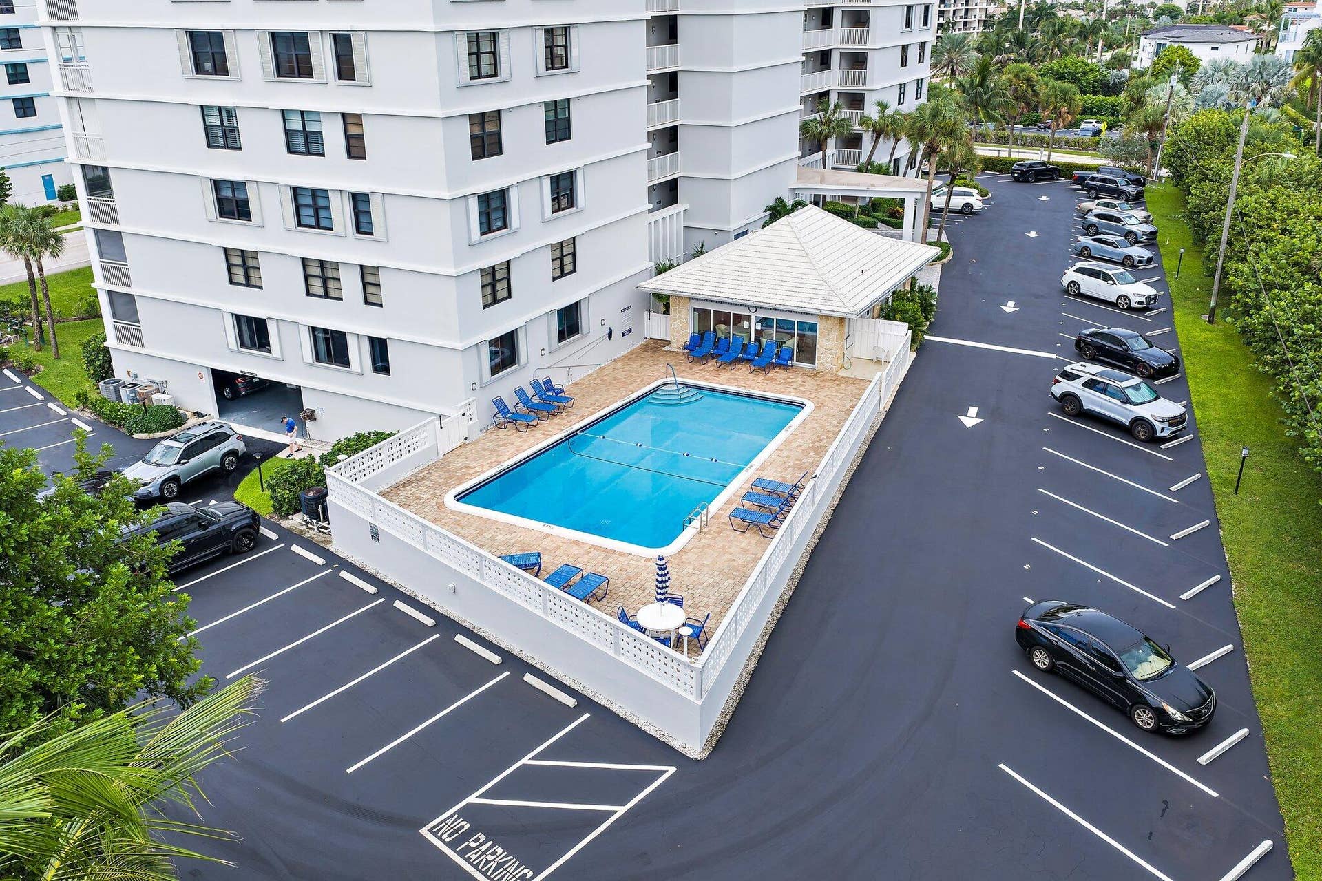 911 Ocean Drive, #506, Juno Beach, FL 33408 022-911OceanDr-506-JunoBeach-SMALL