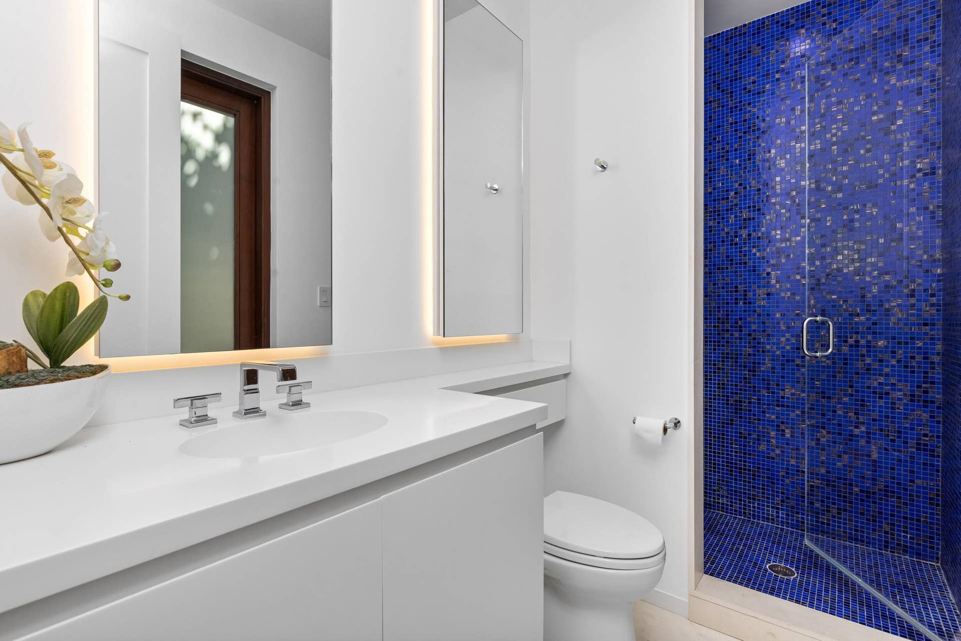 10 Pelican Drive, Fort Lauderdale, FL 33301 Cabana Bath