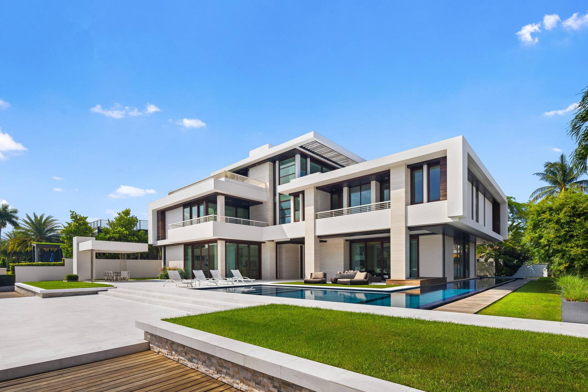 10 Pelican Drive, Fort Lauderdale, FL 33301 Pool