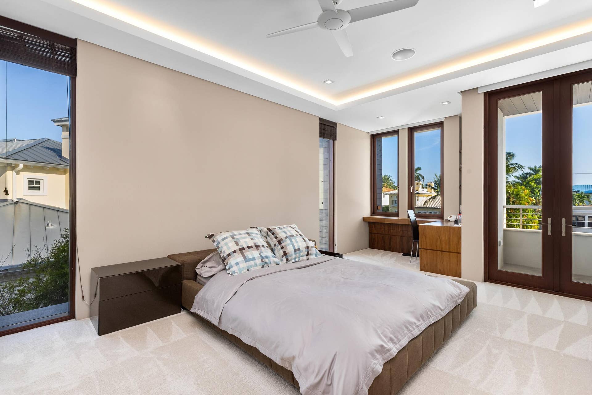10 Pelican Drive, Fort Lauderdale, FL 33301 Guest Bed 2