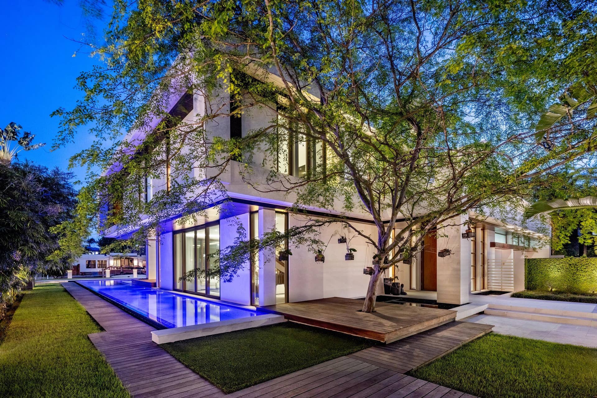 10 Pelican Drive, Fort Lauderdale, FL 33301 Twilight