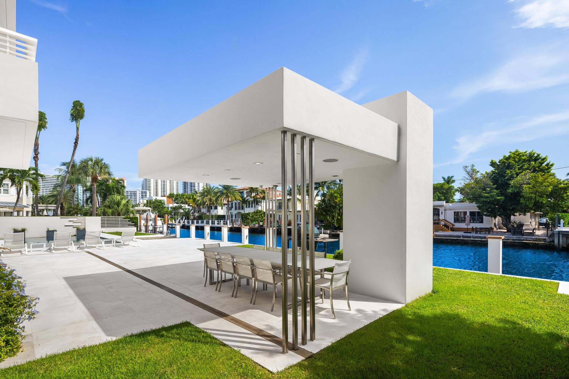 10 Pelican Drive, Fort Lauderdale, FL 33301 Patio
