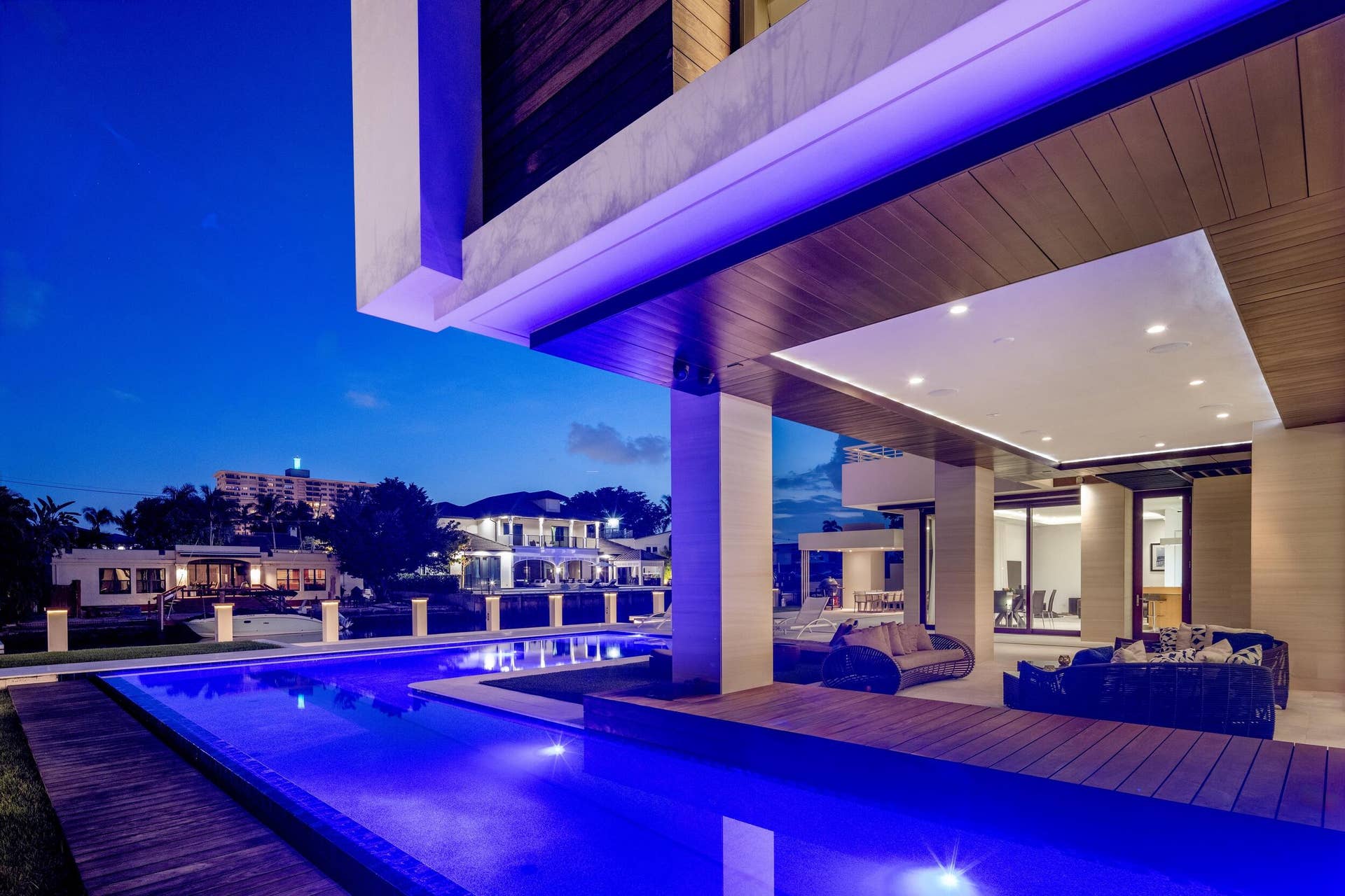 10 Pelican Drive, Fort Lauderdale, FL 33301 Twilight