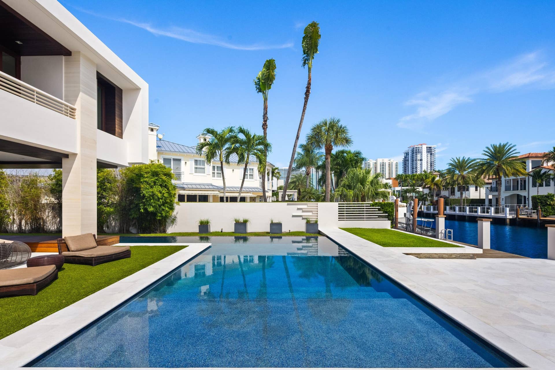 10 Pelican Drive, Fort Lauderdale, FL 33301 Pool