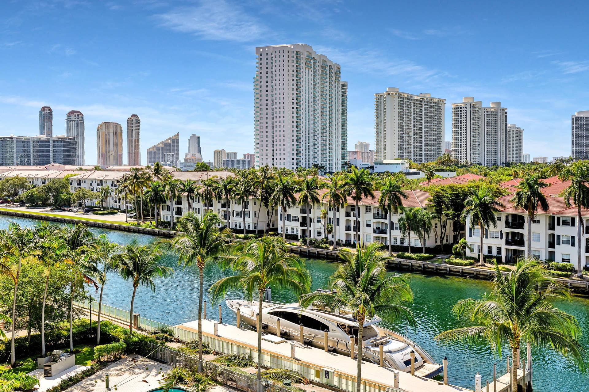 2950 NE 188th Street, #122, Aventura, FL 33180 0K6A8811