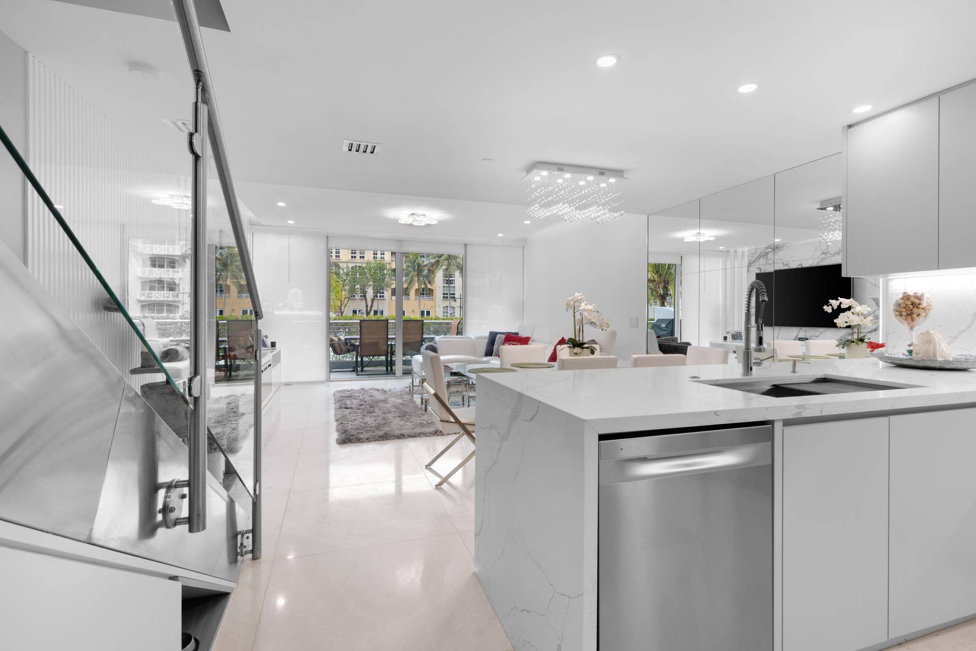 2950 NE 188th Street, #122, Aventura, FL 33180 CJ5A2372