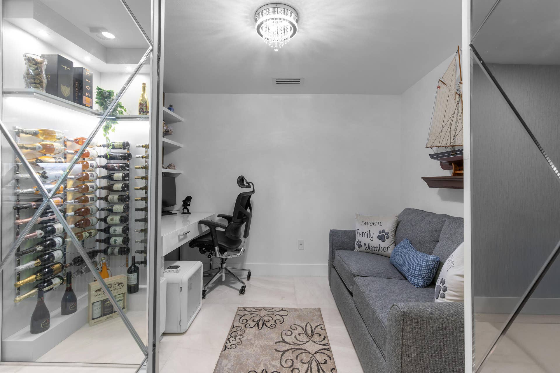 2950 NE 188th Street, #122, Aventura, FL 33180 CJ5A2503
