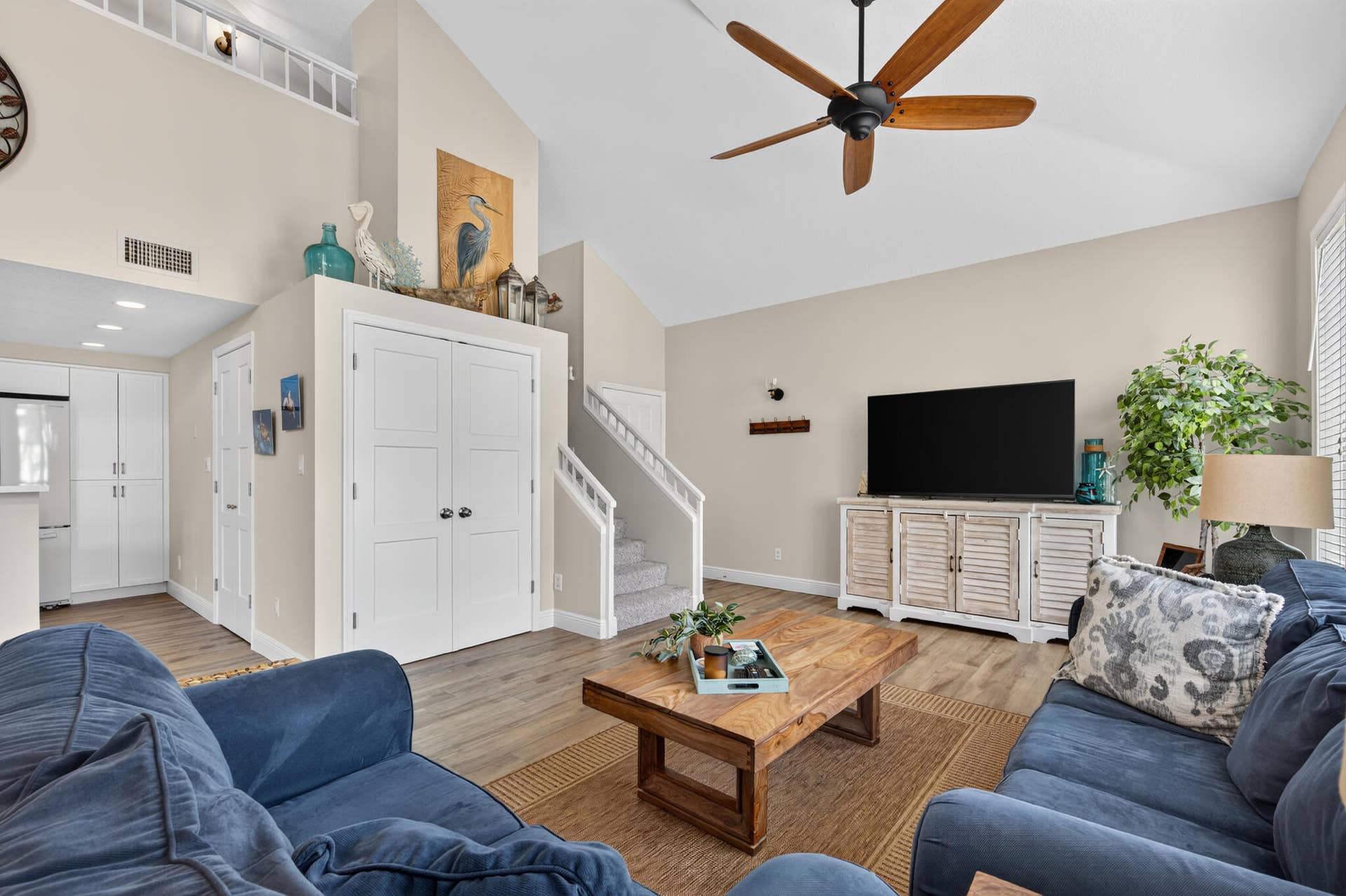 909 Mainsail Circle, Jupiter, FL 33477 Living Room