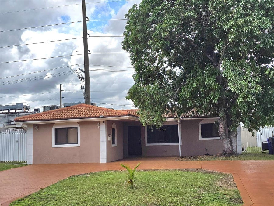 Property photo for 2420 N 59TH Terrace, Hollywood, FL