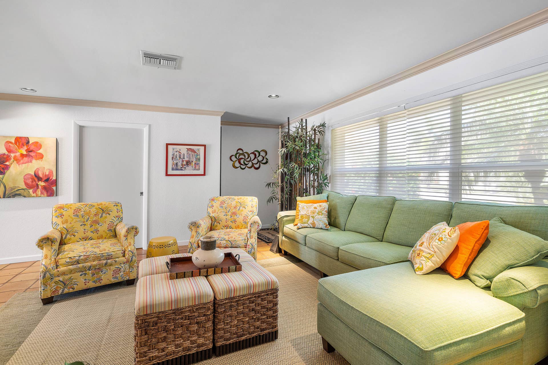 2330 NE 48TH Street NE, Lighthouse Point, Lighthouse Point, FL 33064 Living room