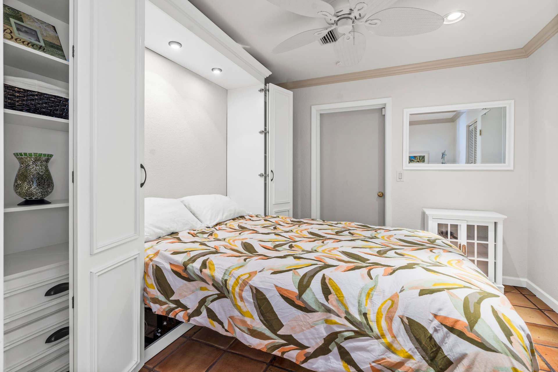 2330 NE 48TH Street NE, Lighthouse Point, Lighthouse Point, FL 33064 guest bedroom