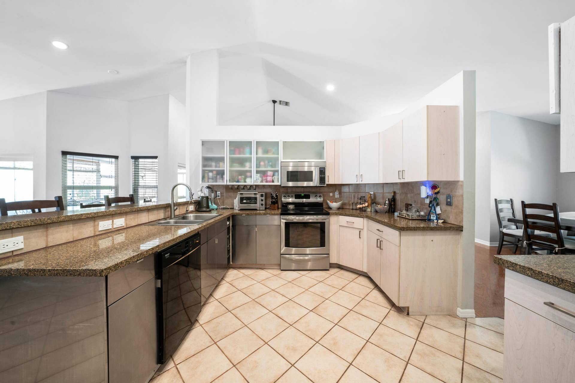 14463 SW 16th Ct Davie FL-print-012-048-