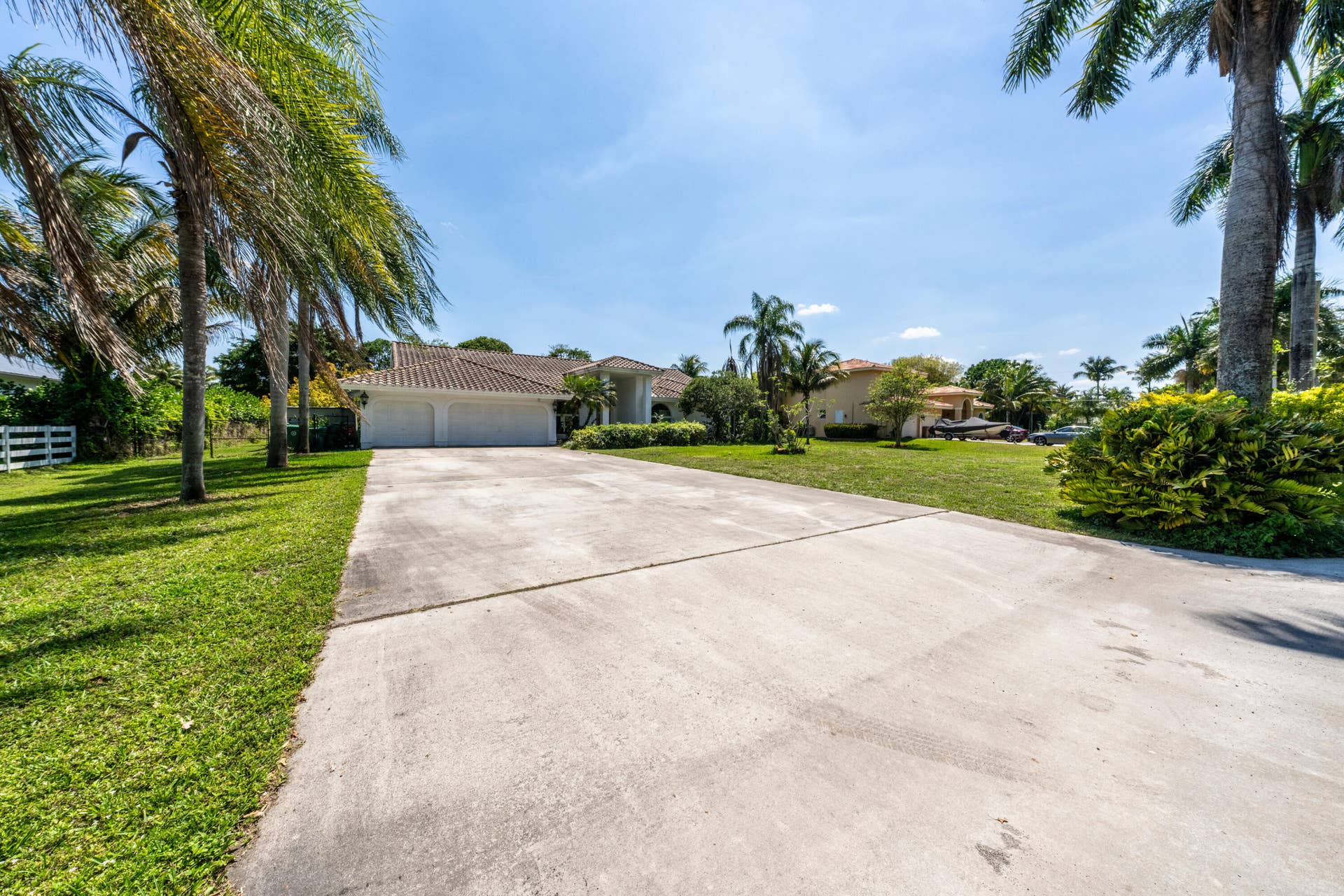 14463 SW 16th Ct Davie FL-print-056-027-
