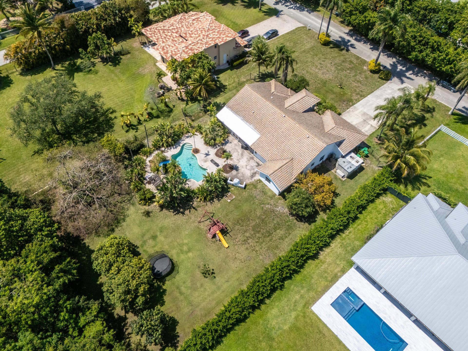 14463 SW 16th Ct Davie FL-print-051-040-
