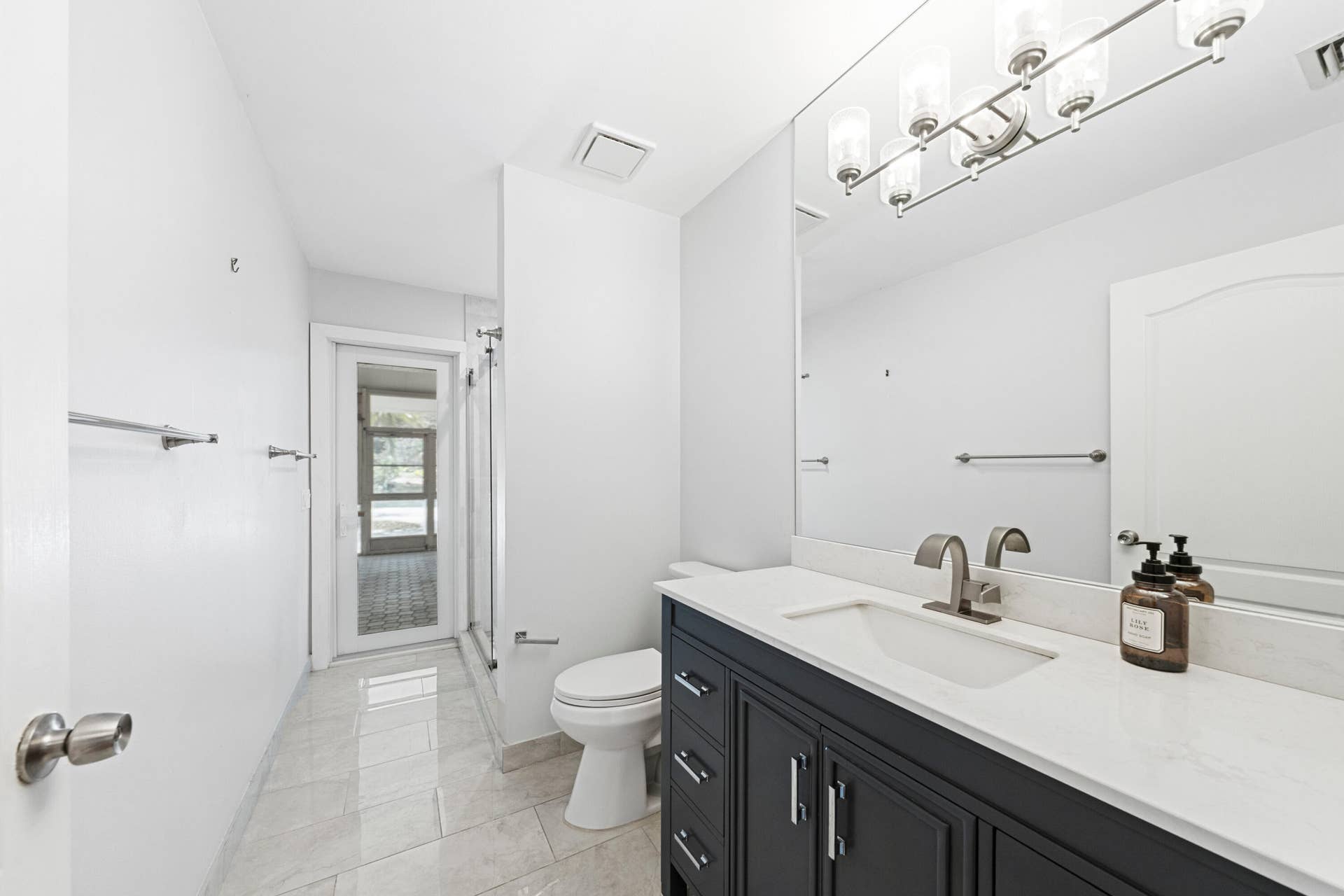 14463 SW 16th Ct Davie FL-print-026-055-