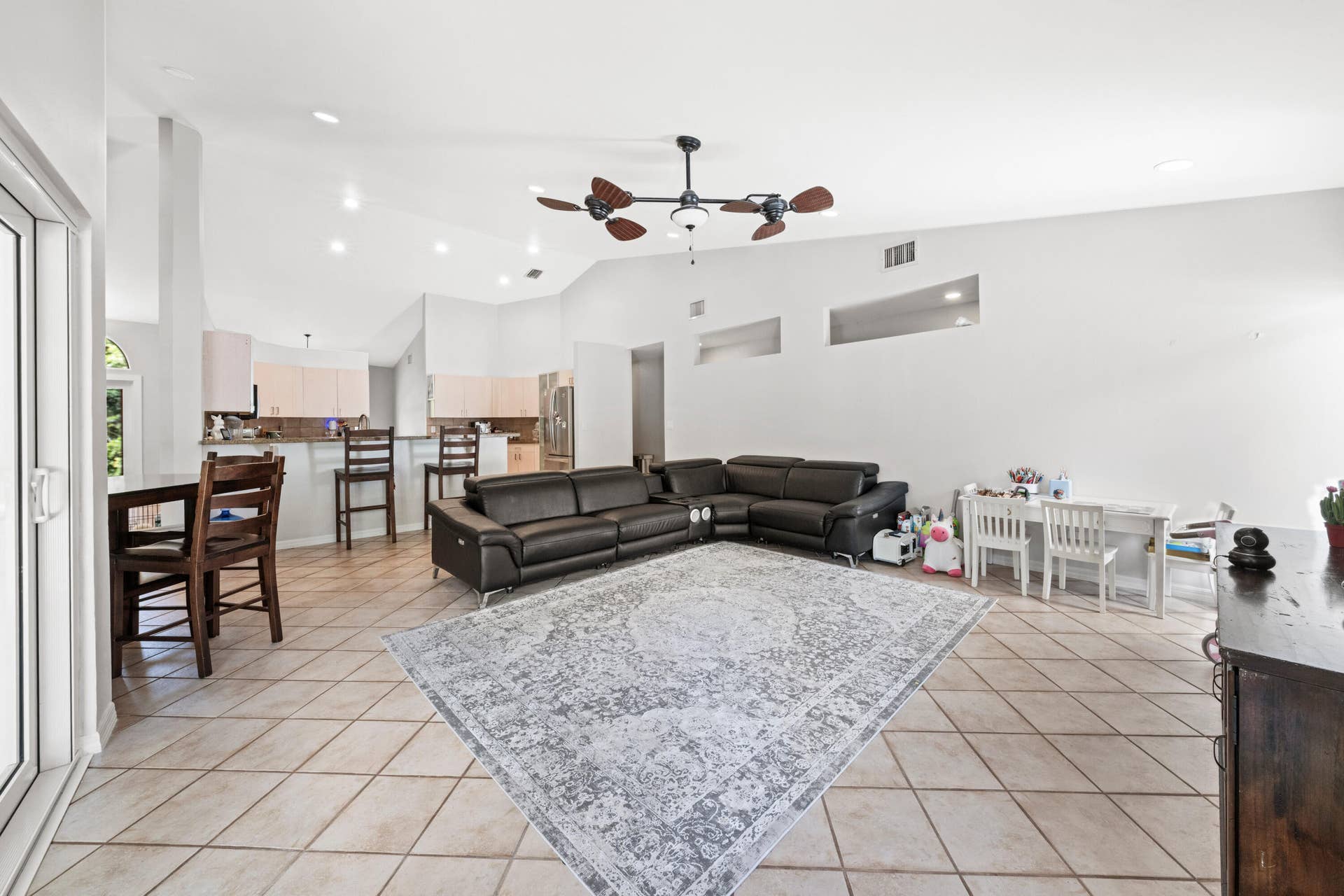 14463 SW 16th Ct Davie FL-print-013-052-