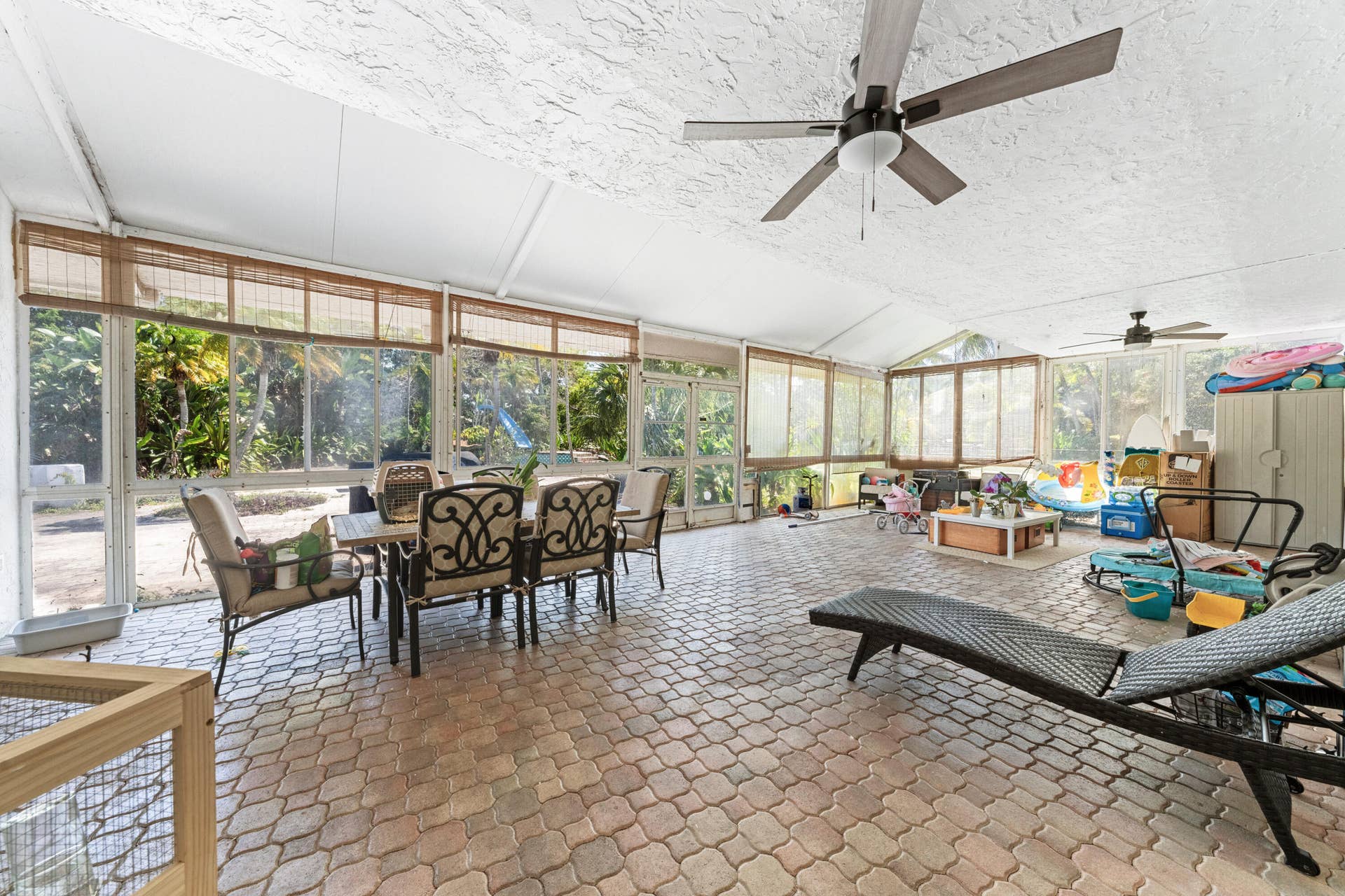 14463 SW 16th Ct Davie FL-print-033-023-