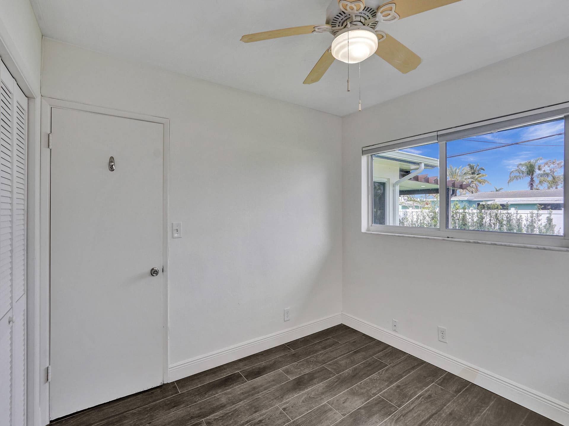 4309 JOHNSON Street, Hollywood, FL 33021 edroom is large and plenty of room to enjoy a great night's rest to recharge.