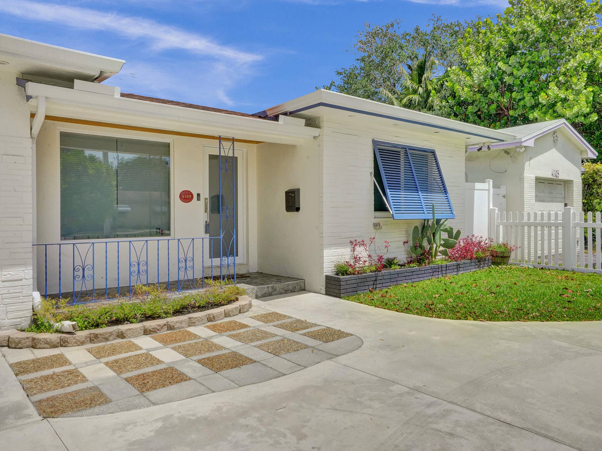 4309 JOHNSON Street, Hollywood, FL 33021 Front entrance and garden.