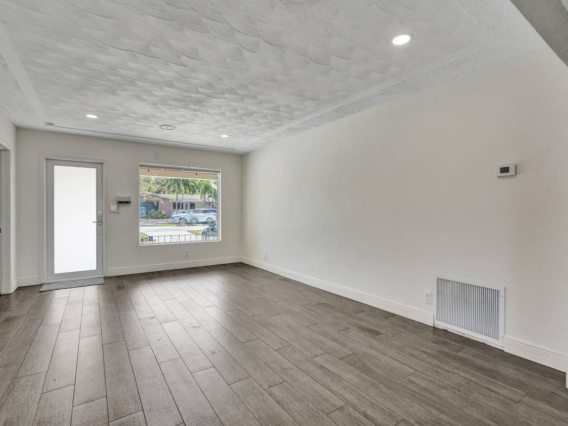 4309 JOHNSON Street, Hollywood, FL 33021 Living area