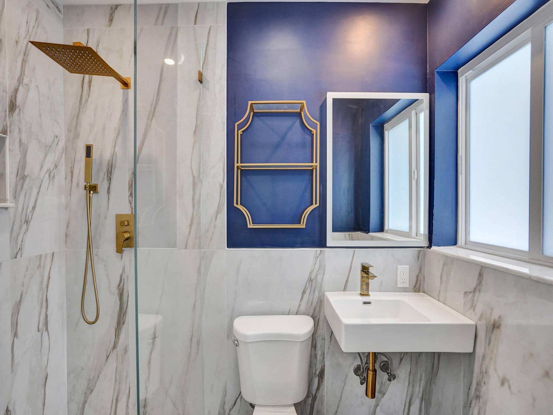 4309 JOHNSON Street, Hollywood, FL 33021 Large primary en suite bath