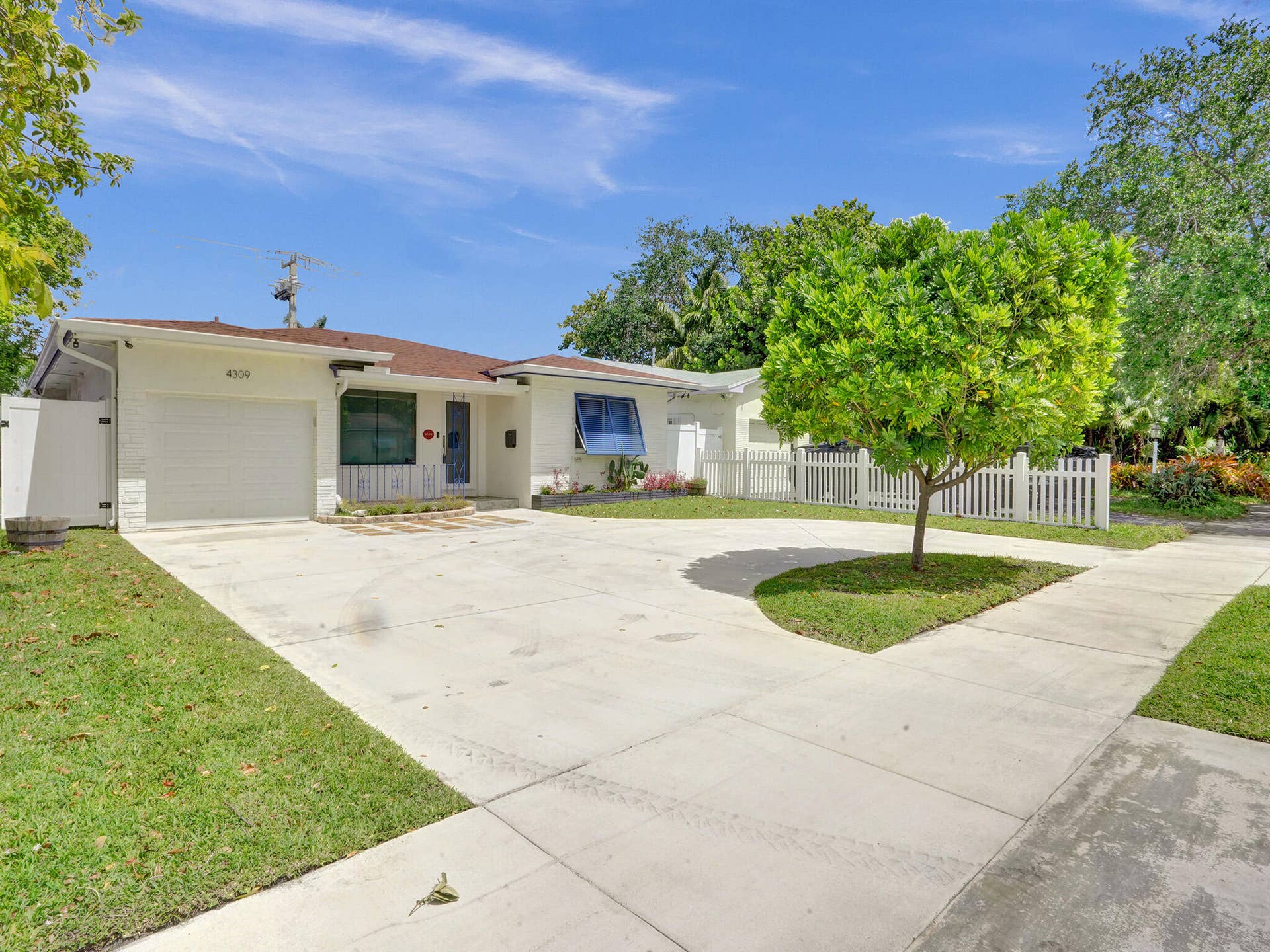 4309 JOHNSON Street, Hollywood, FL 33021 ROY08910
