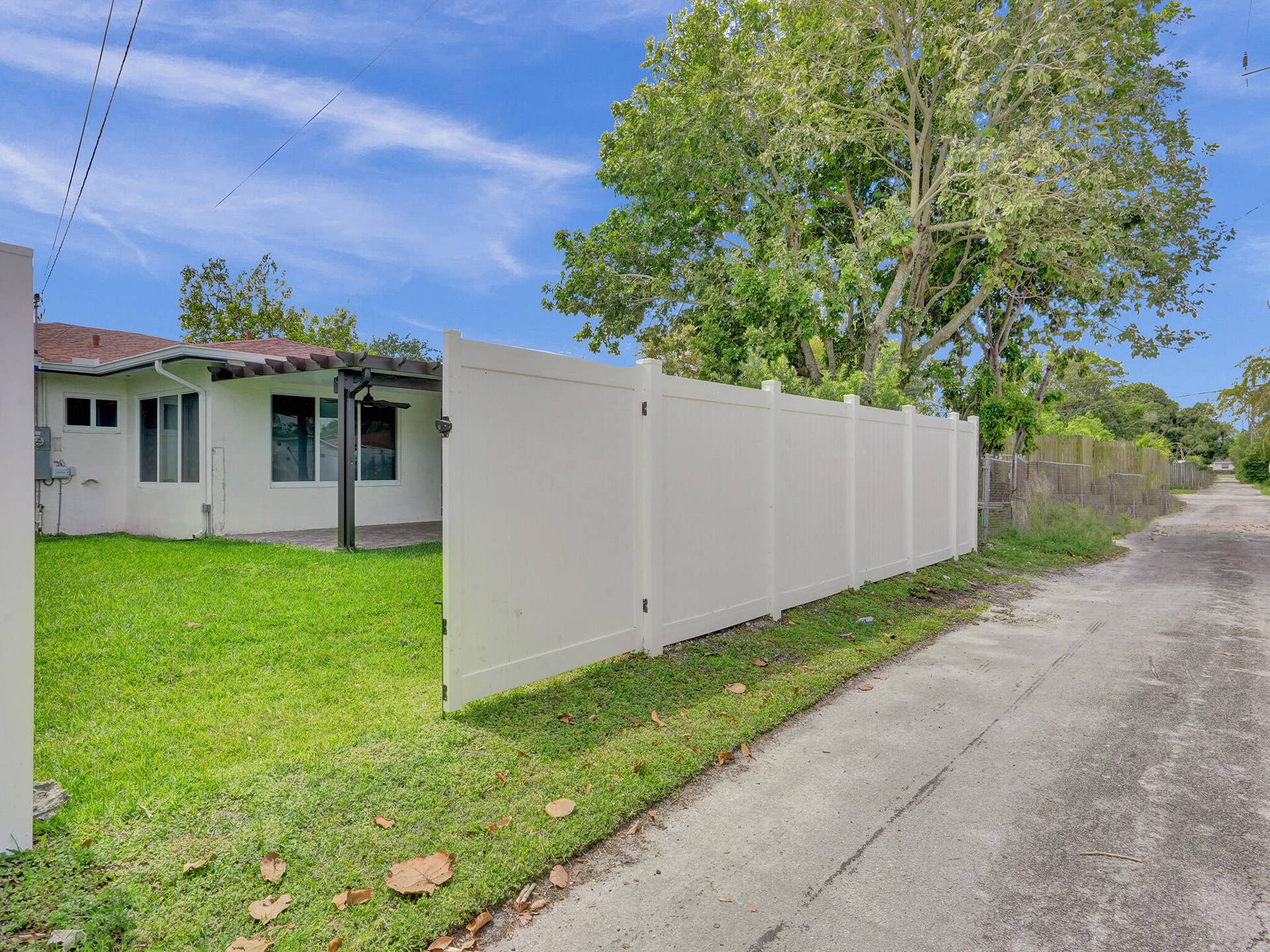 4309 JOHNSON Street, Hollywood, FL 33021 Gate to backyard