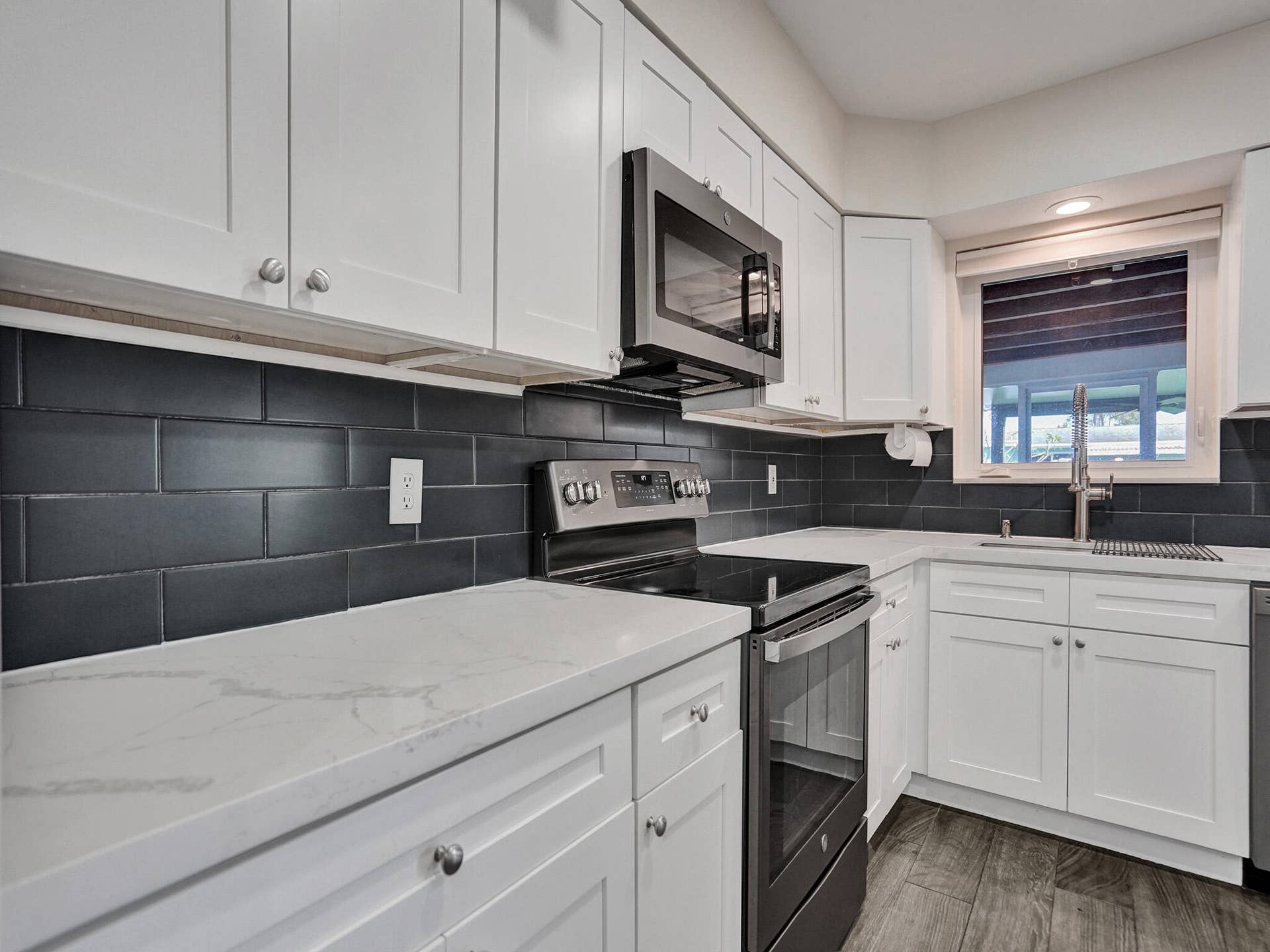 4309 JOHNSON Street, Hollywood, FL 33021 tons of storage space