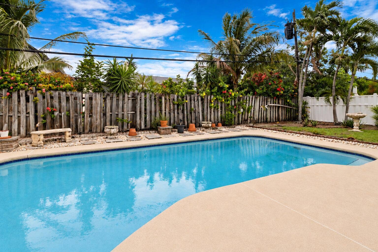 6500 NE 21ST Drive, Fort Lauderdale, FL 33308 36_accutour_01 6500-ne-21st-dr-035c