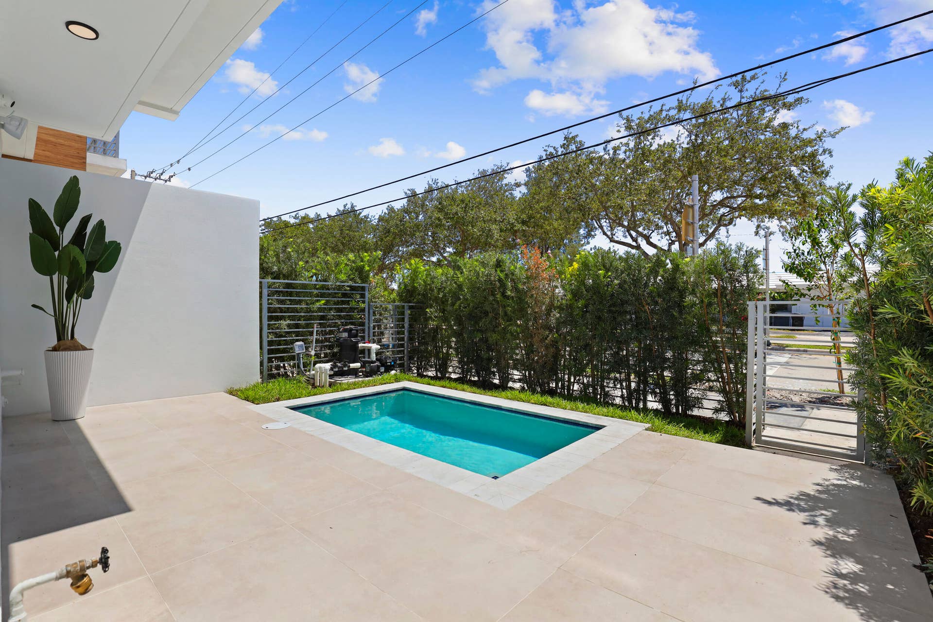 1807 NE 13 Street, #1807, Fort Lauderdale, FL 33304 45_1z3a1934