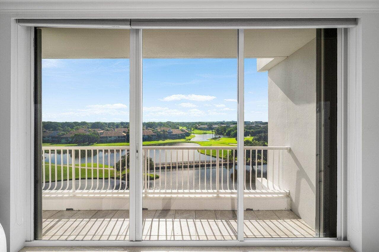 20320 FAIRWAY OAKS Drive, #372, Boca Raton, FL 33434 046-20320FairwayOaksDrive-331-BocaRaton-