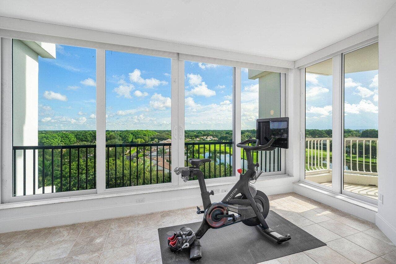 20320 FAIRWAY OAKS Drive, #372, Boca Raton, FL 33434 Enclosed Patio