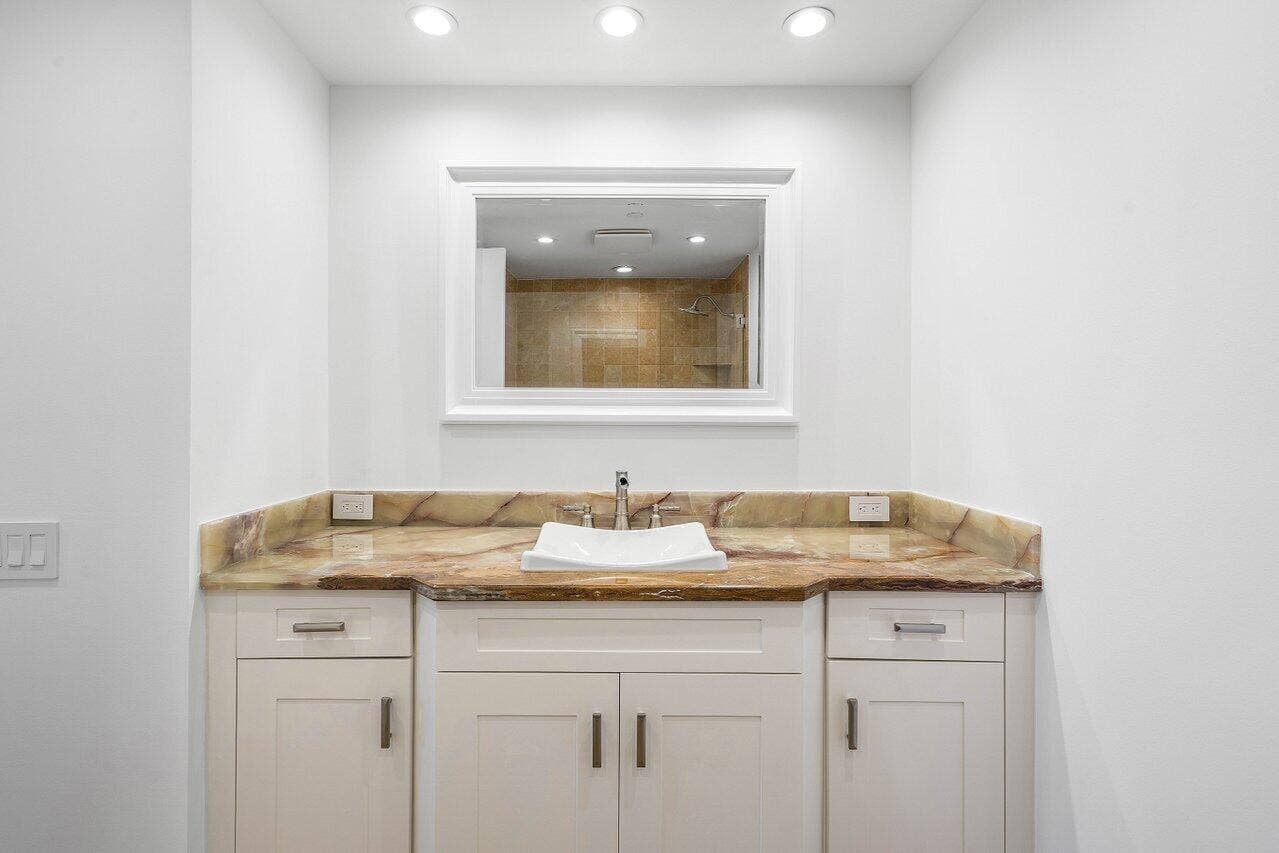 20320 FAIRWAY OAKS Drive, #372, Boca Raton, FL 33434 043-20320FairwayOaksDrive-331-BocaRaton-