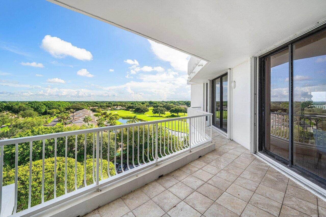 20320 FAIRWAY OAKS Drive, #372, Boca Raton, FL 33434 048-20320FairwayOaksDrive-331-BocaRaton-