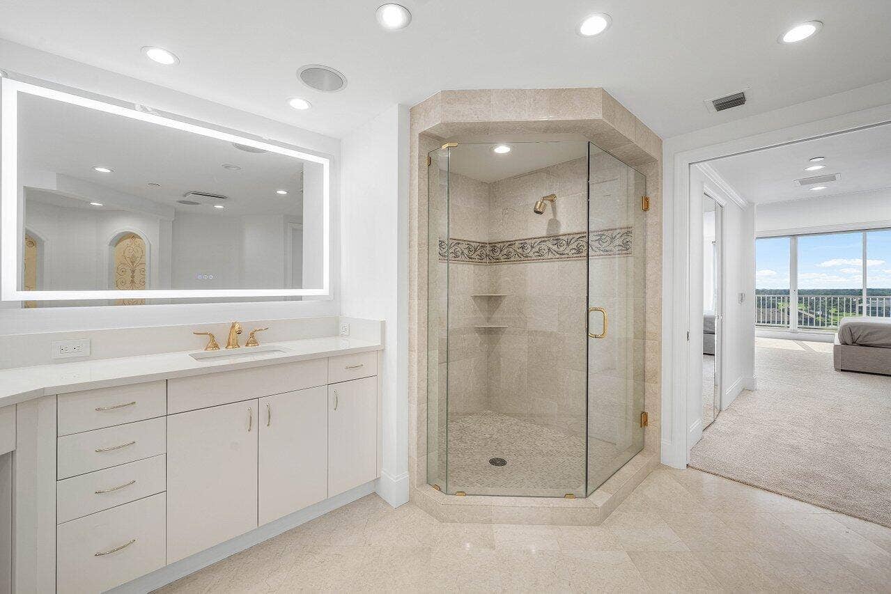 20320 FAIRWAY OAKS Drive, #372, Boca Raton, FL 33434 034-20320FairwayOaksDrive-331-BocaRaton-
