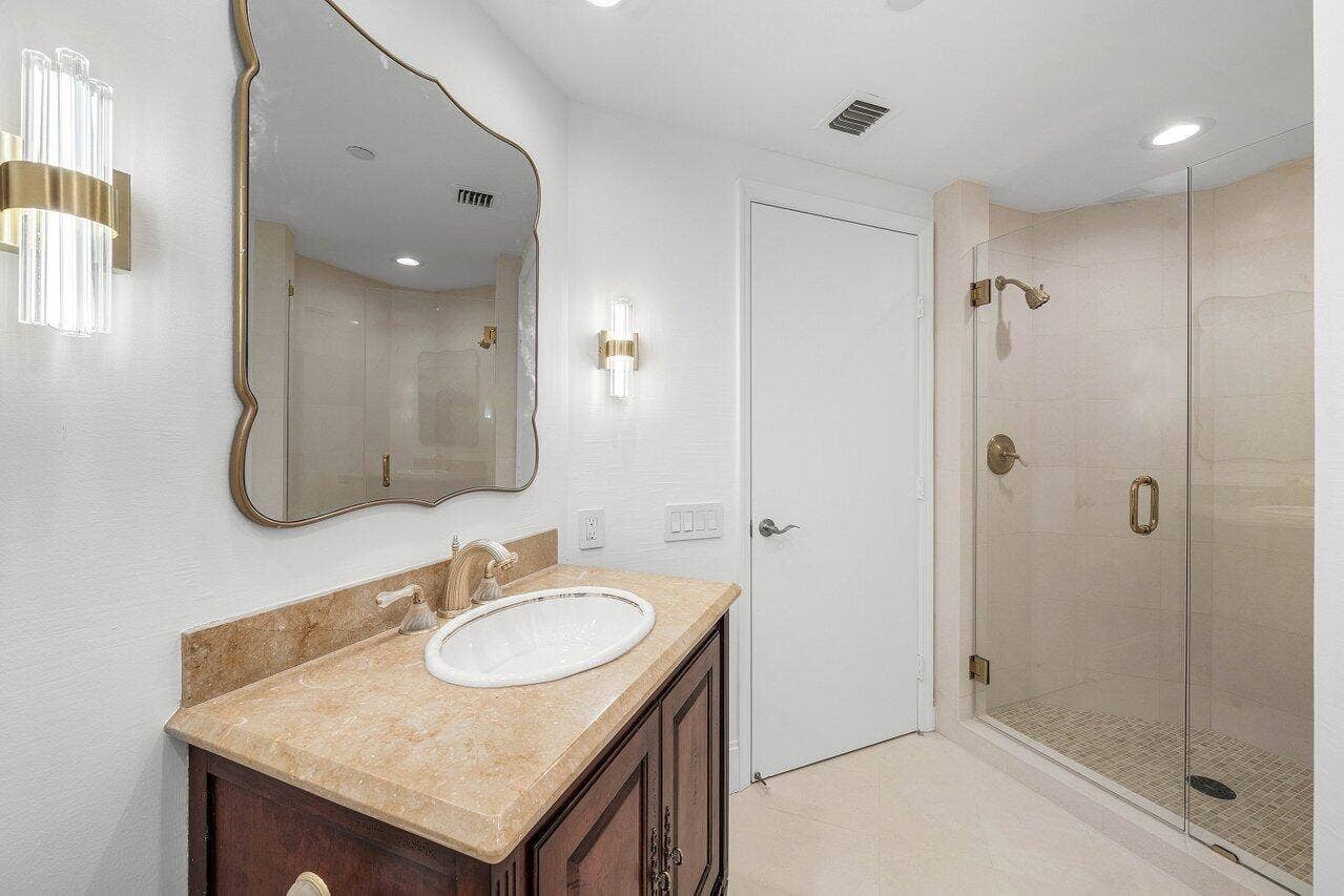 20320 FAIRWAY OAKS Drive, #372, Boca Raton, FL 33434 038-20320FairwayOaksDrive-331-BocaRaton-