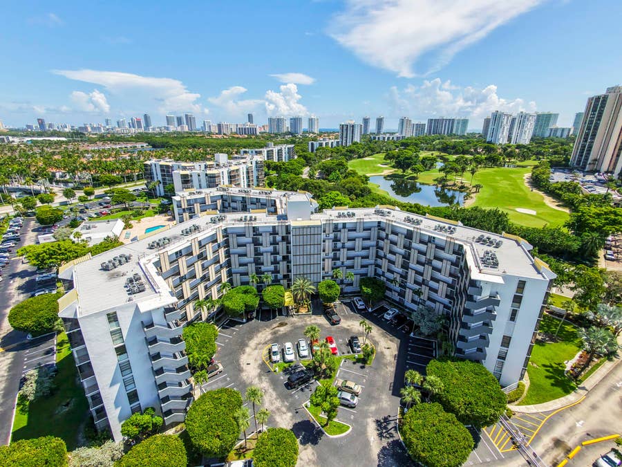 Property photo for 20400 W Country Club Drive, #809, Aventura, FL