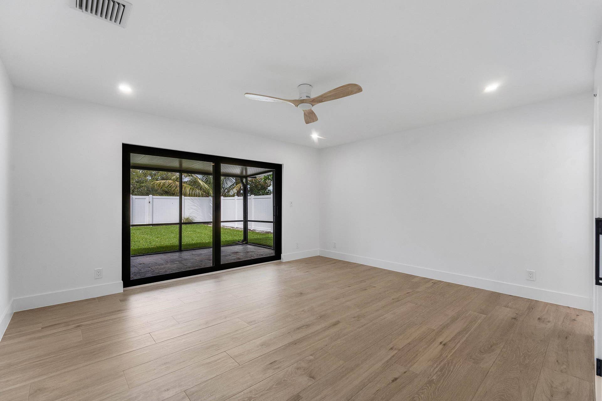 111 FAIRVIEW W, Tequesta, FL 33469 Primary Bedroom