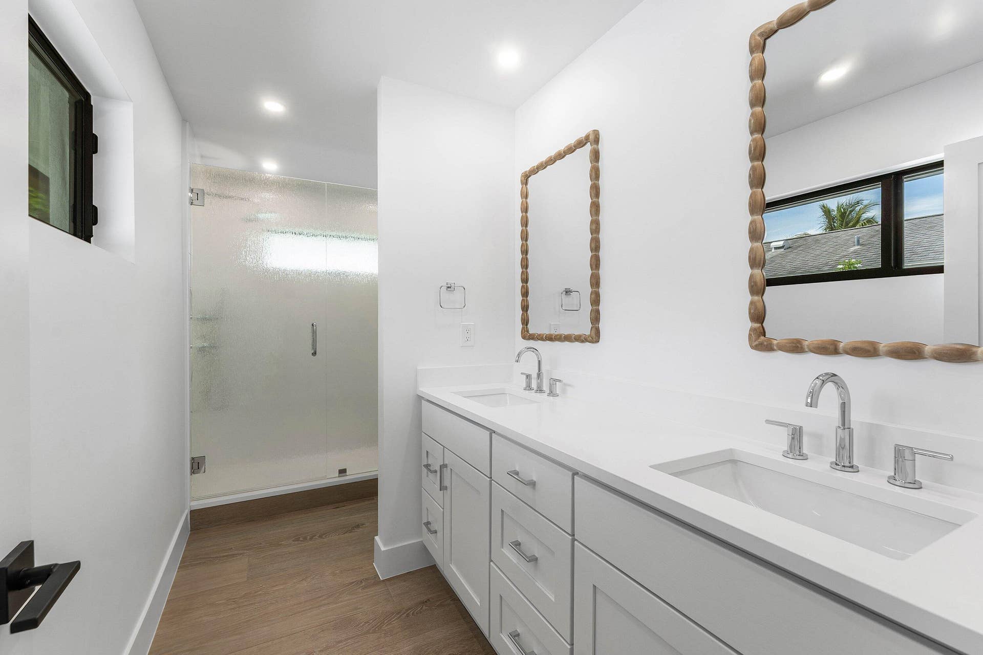 111 FAIRVIEW W, Tequesta, FL 33469 Primary Bath